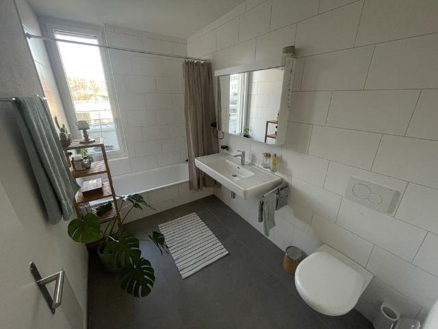 APPARTEMENT MANSARDÉ DE 3 PIÈCES À KRIENS LU, MEUBLÉ, TEMPORAIRE