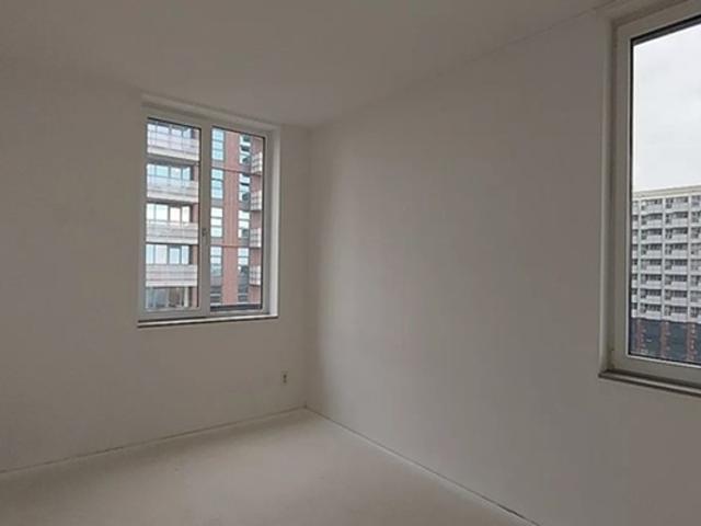 Appartement Maashavenweg in Rotterdam