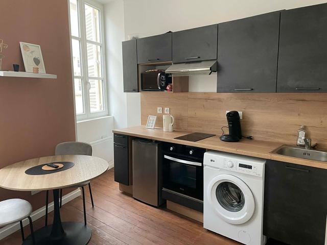 Appartement Macon 1 pièce s 17 m2, Macon