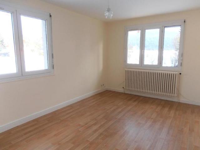 Appartement Maillat 3 pièce s 65.2 m2