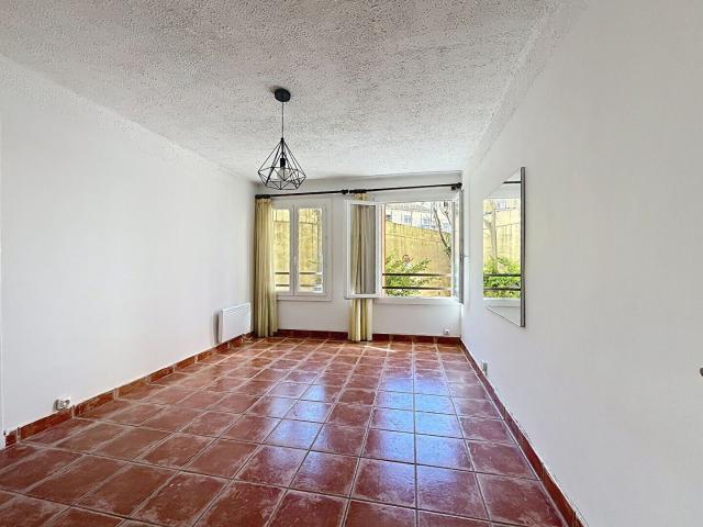 Appartement Marseille 3 pièce s Traversant 47 m2