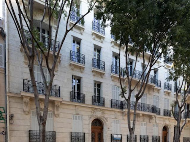 Appartement Marseille 1er 4 pièces Histoire & Patrimoine Programme en nue propriété entre Cinq Avenues et Saint Charles à Marseille