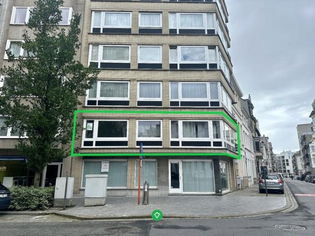 Appartement met 3 slaapkamers op centrale ligging te Oosten