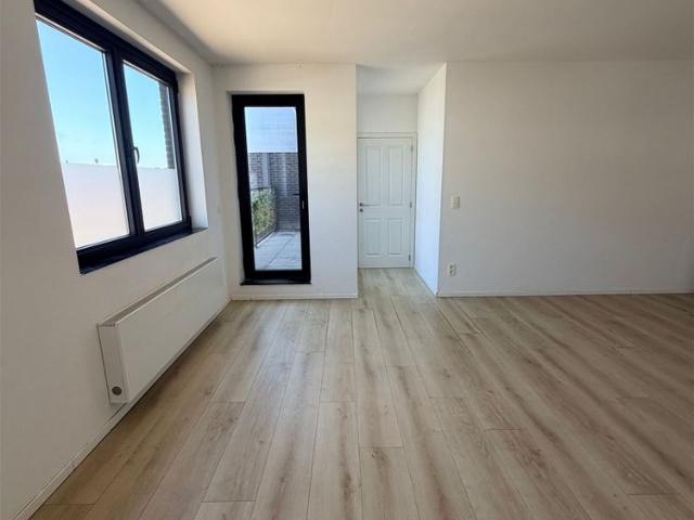 Appartement met 1 slpk en terras € 750