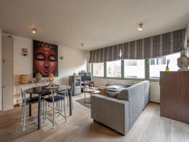 Appartement met 2 slaapkamers, terras en staanplaats