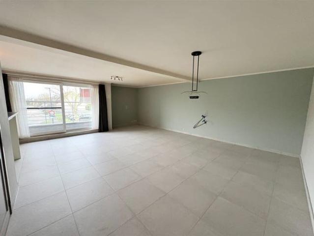 Appartement met 2 slaapkamers, vlak bij het centrum van Naza