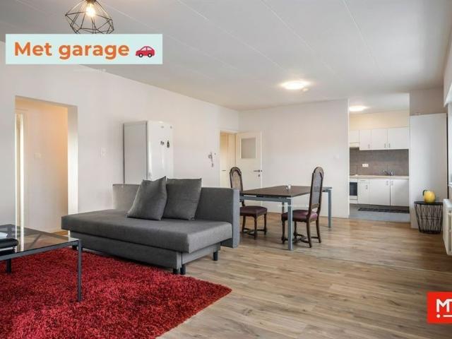 Appartement met 2 slaapkamers en garage te koop in Kortrijk