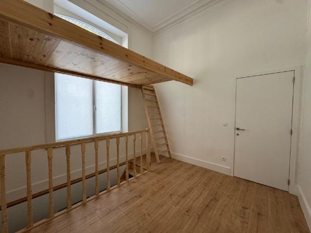 Appartement met één slaapkamer in Forest
