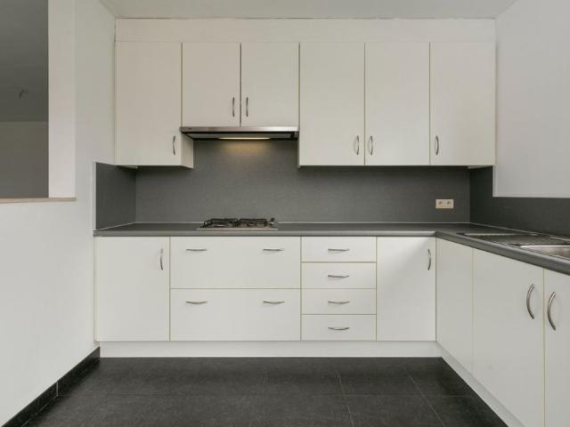 Appartement met twee slaapkamers en terras