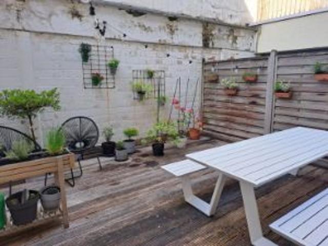 Appartement met uniek terras in het centrum van de stad