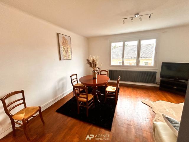 Appartement meublé 3 chambres Proche des plages et des facs