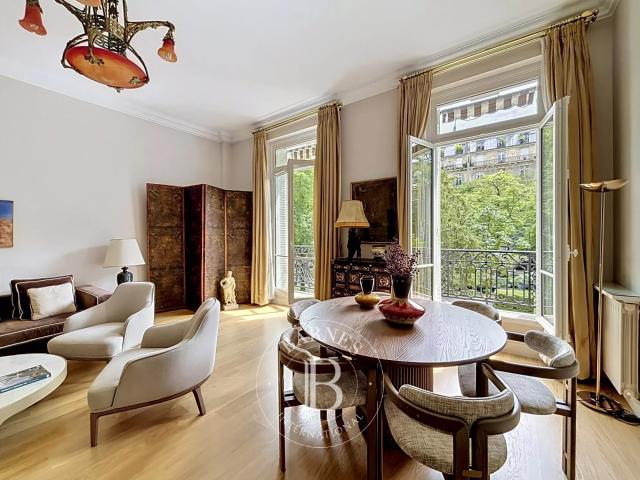Appartement meublé 3 pièces 105 m²