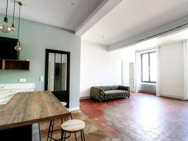 Appartement meublé 3 pièces 109 m²