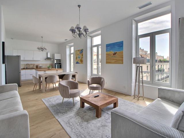 Appartement meublé 3 pièces 112 m²