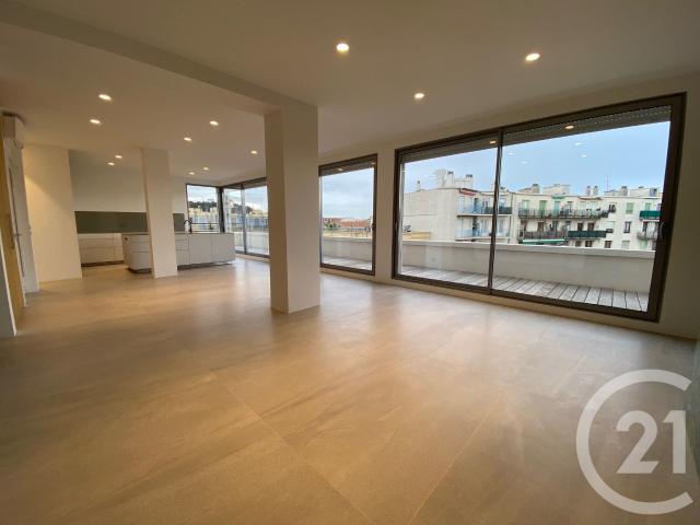 Appartement meublé 3 pièces 124 m²