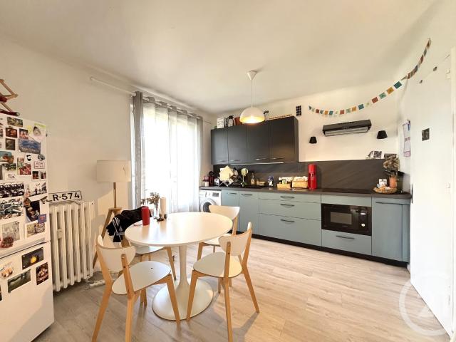 Appartement meublé 3 pièces 65 m²