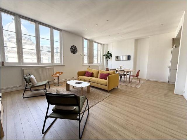 Appartement meublé 3 pièces 87 m²