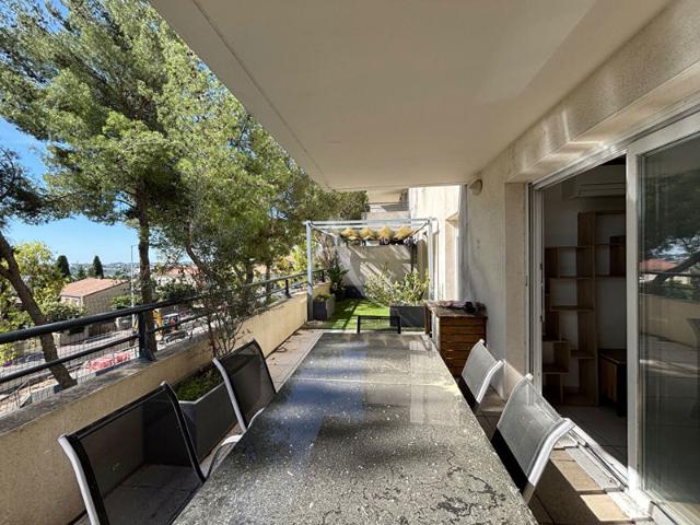 Appartement meublé 3 pièces de 54 m² avec terrasse, climatisation et place de parking Montpellier