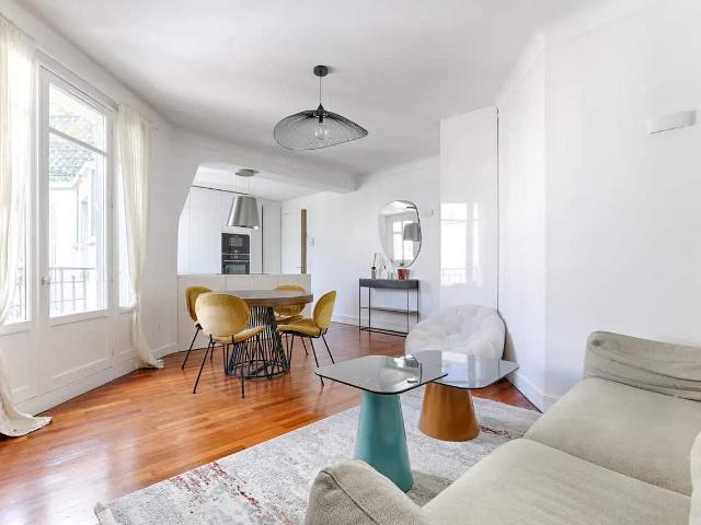 Appartement meublé 1 chambre, Location longue durée, Paris 16ème Rue de Civry