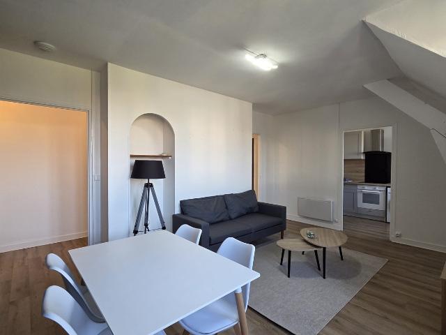 Appartement meublé 1 pièce 77 m²
