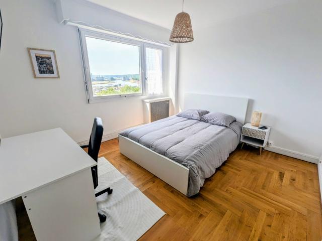 Appartement meublé 1 pièce 107 m²
