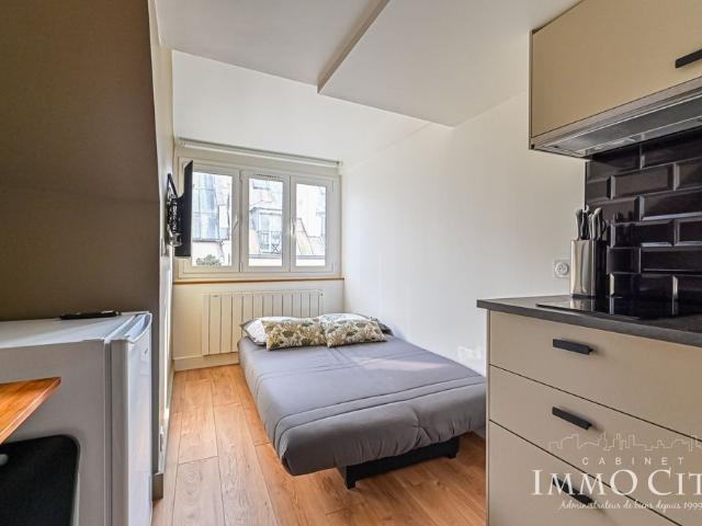 Appartement meublé 1 pièce studio 12.7m²