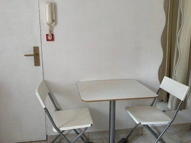 Appartement meublé 1 pièce studio 15.45m²