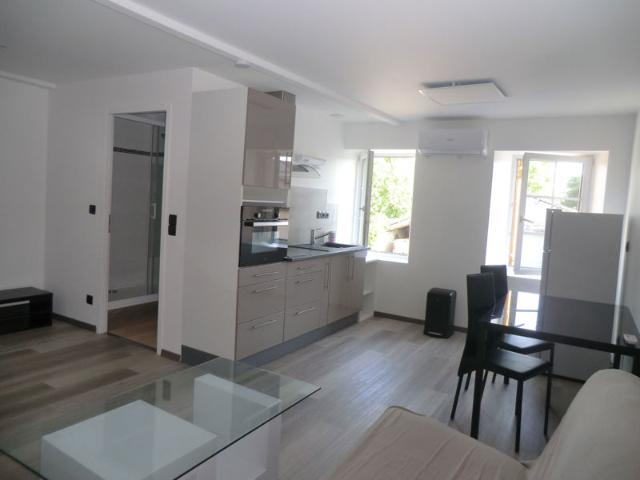 Appartement Meuble 1er ?age Fontaines d'Ozillac