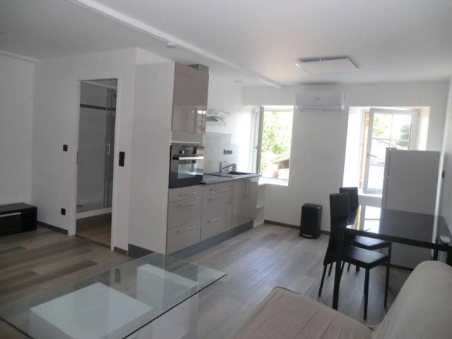 Appartement Meuble 1er étage Fontaines d'Ozillac