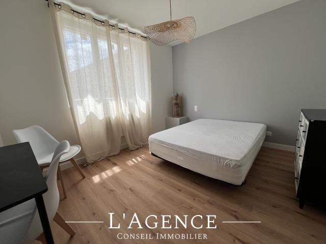Appartement meublé 2 pièces 135 m²