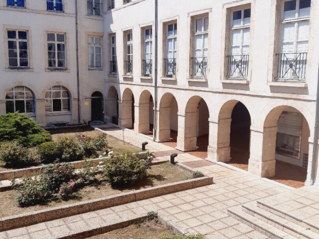 Appartement meublé 2 pièces 48 m²