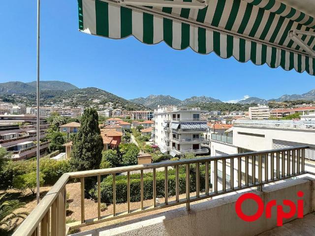 Appartement meublé 2 pièces 49 m²