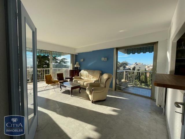 Appartement meublé 2 pièces 63 m²