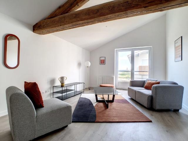 Appartement meublé 2 pièces 63 m²