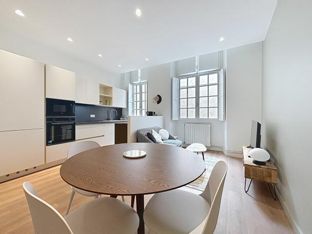 Appartement meublé 2 pièces 67 m²