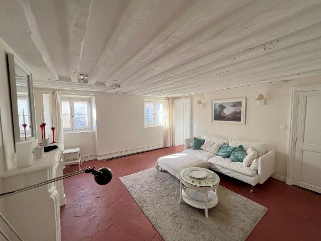 Appartement meublé 2 pièces 74 m²
