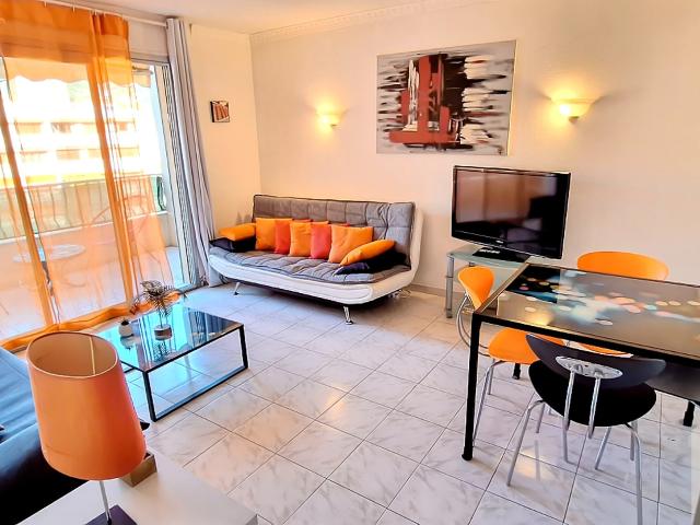 Appartement Meublé 2 pièces à deux pas du port