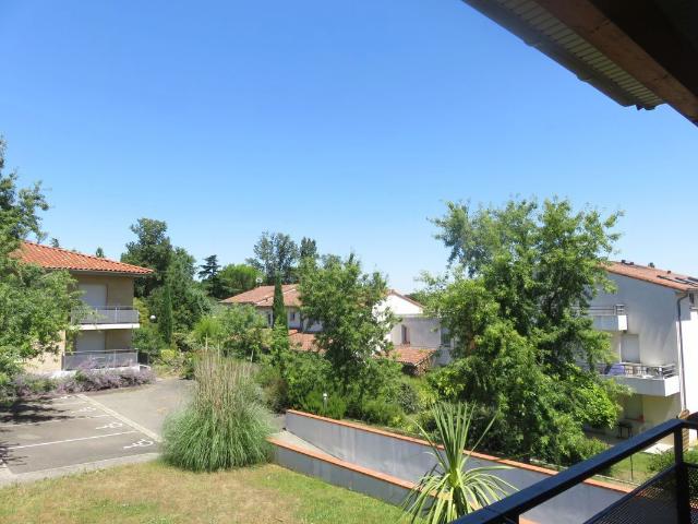 Appartement meublé 2 Pièces, Parking sous sol priv