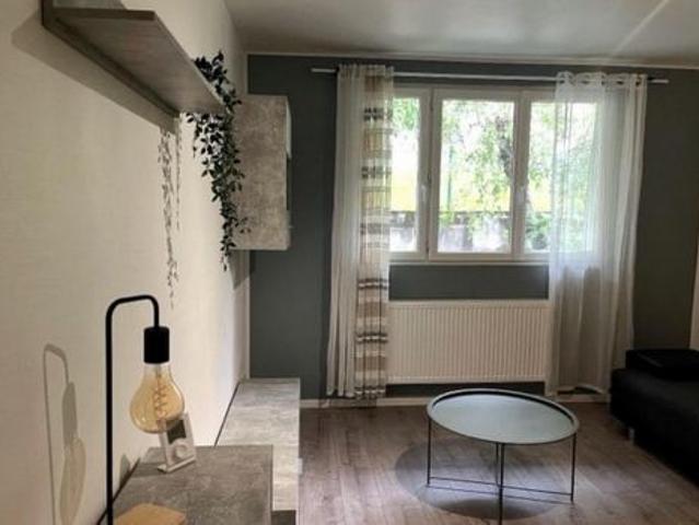 APPARTEMENT MEUBLÉ 38 m² – SAINT ÉTIENNE – PROCHE CHÂTEAUCREUX