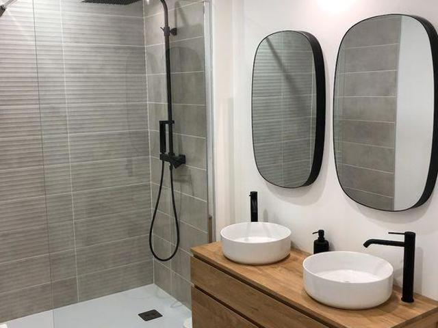 Appartement meublé 4 pièces, 3 chambres 84 m² à Pau, secteur U