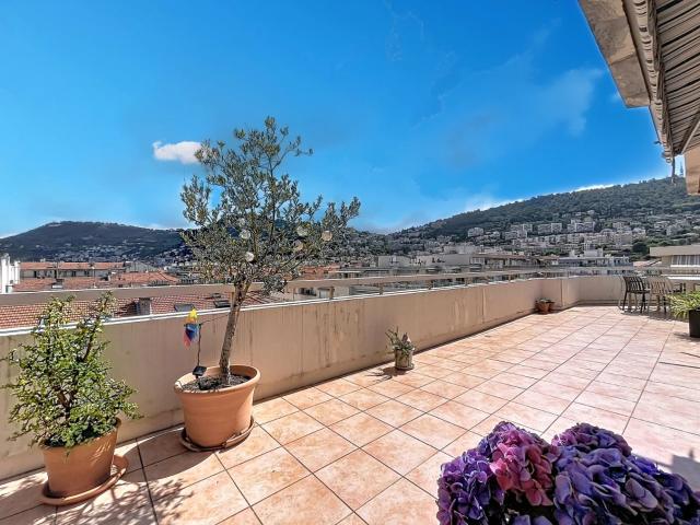 Appartement meublé 4 pièces 101 m²