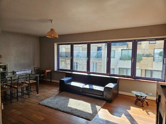 Appartement meublé 4 pièces 103 m²