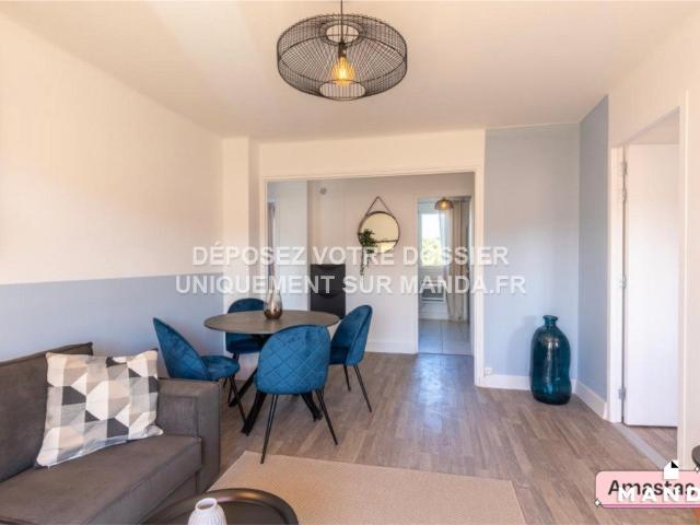 Appartement meublé 4 pièces 10 m²