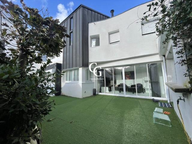 Appartement meublé 4 pièces 112 m²