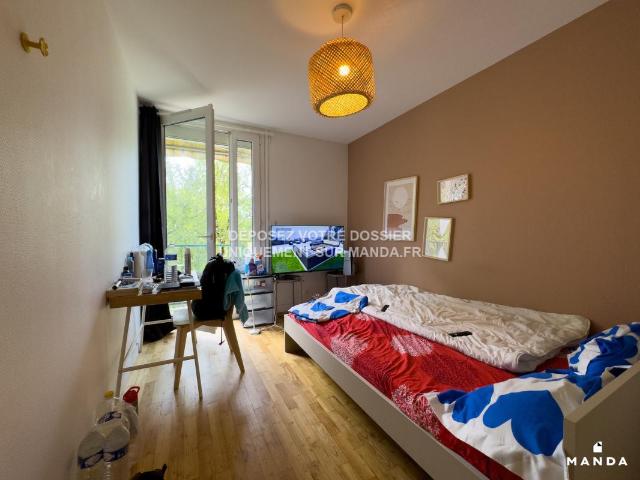 Appartement meublé 4 pièces 12 m²