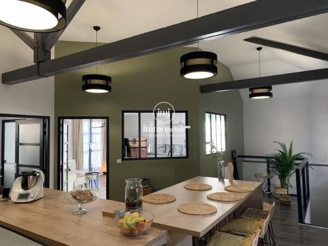 Appartement meublé 4 pièces 134 m²