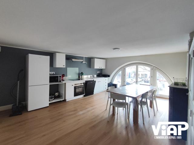 Appartement meublé 4 pièces 137 m²