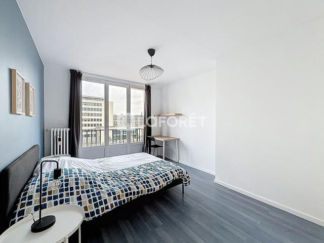 Appartement meublé 4 pièces 13 m²