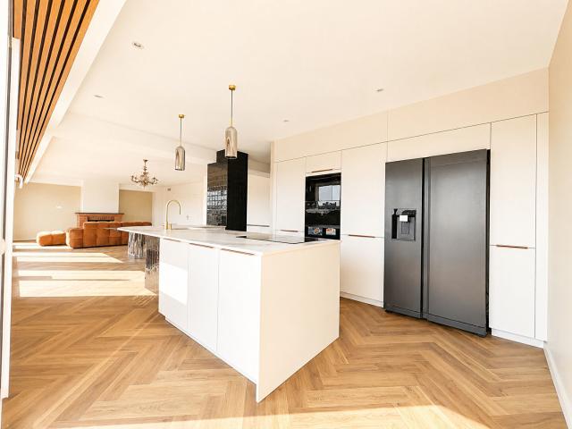 Appartement meublé 4 pièces 155 m²