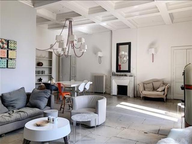 Appartement meublé 4 pièces 187 m²